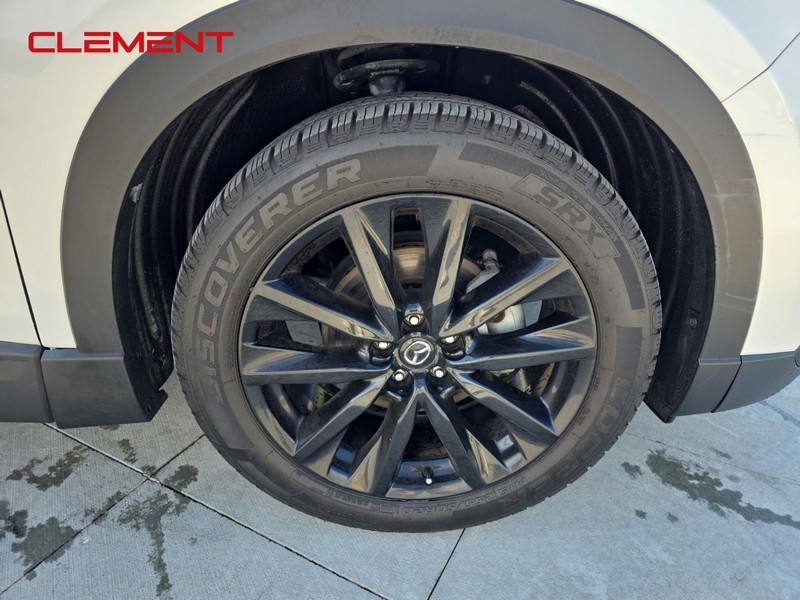 Mazda CX-9 Vehicle Image 33