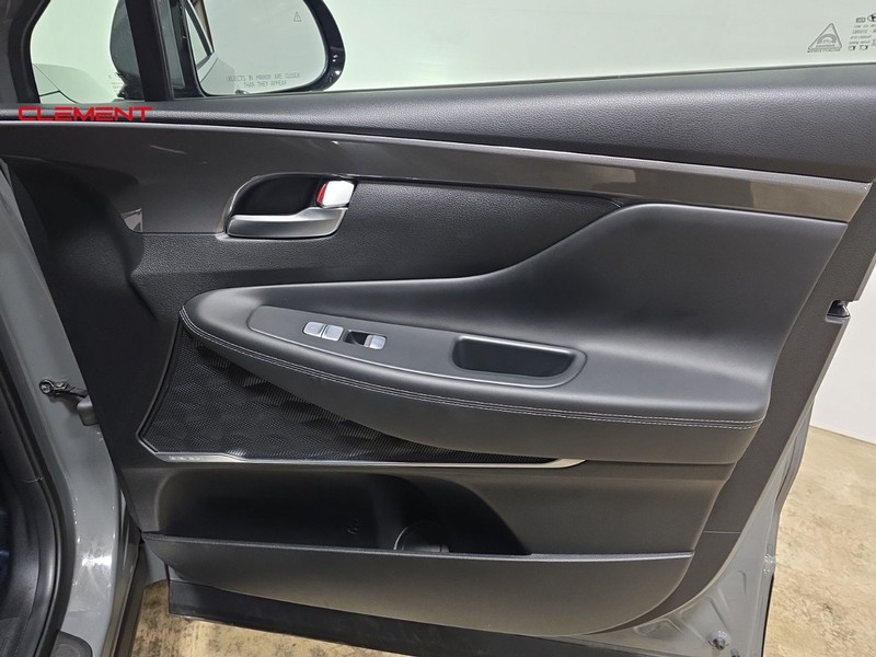 Hyundai Santa Fe Vehicle Image 31
