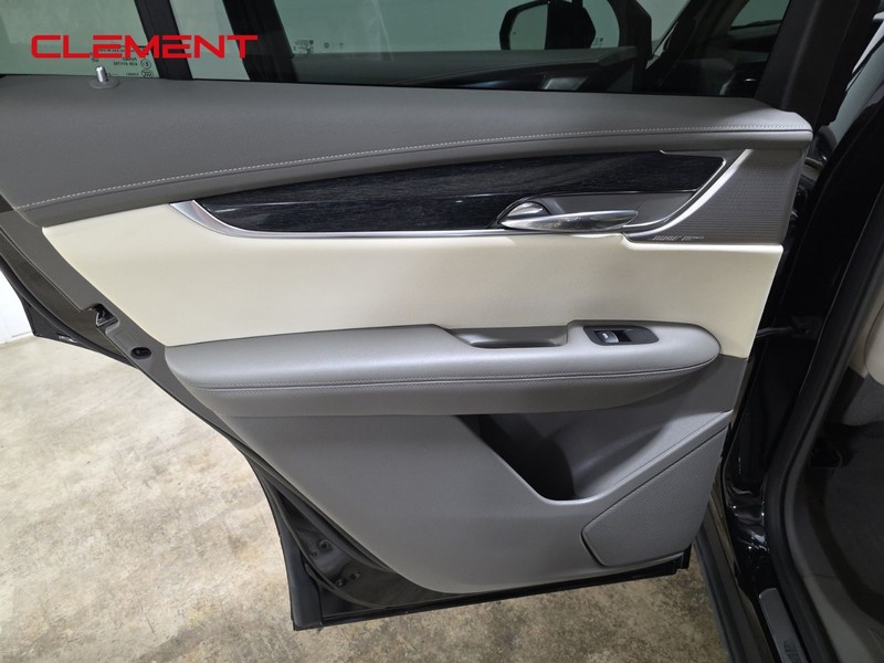 Cadillac XT6 Vehicle Image 27