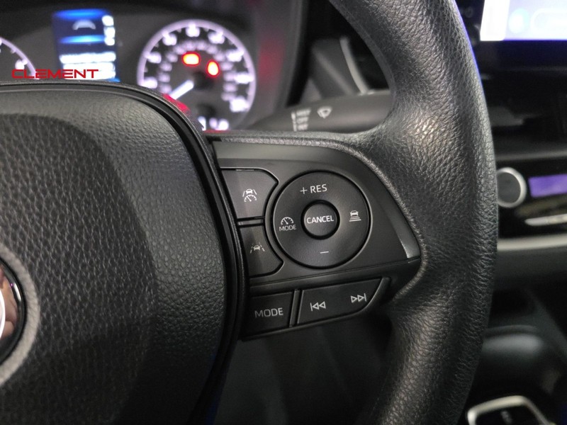 Toyota Corolla Vehicle Image 12