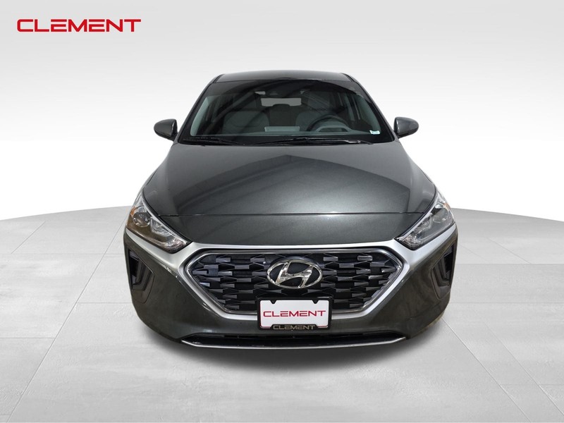 Hyundai Ioniq Hybrid Vehicle Image 02