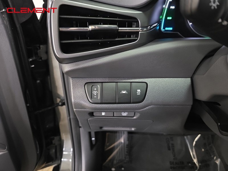 Hyundai Ioniq Hybrid Vehicle Image 14