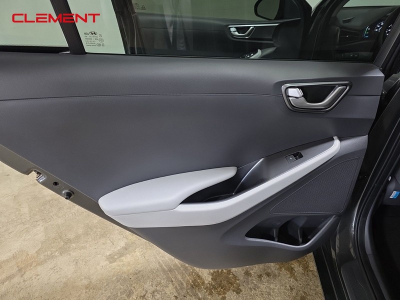 Hyundai Ioniq Hybrid Vehicle Image 27