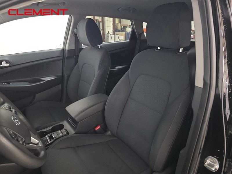 Hyundai Tucson Vehicle Image 23
