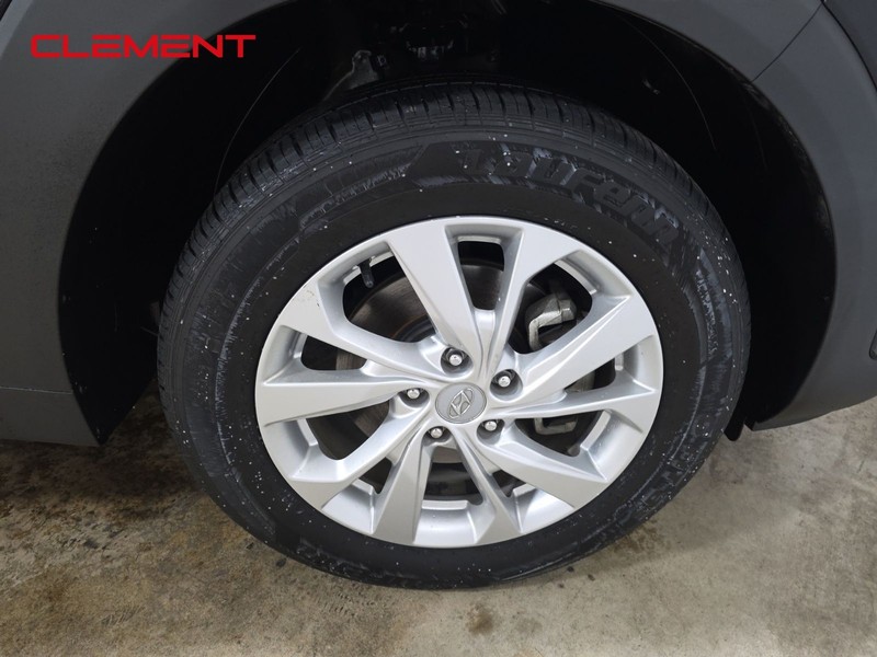 Hyundai Tucson Vehicle Image 31