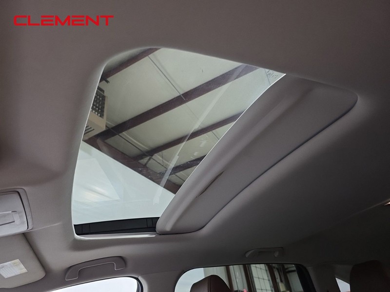 Acura MDX Vehicle Image 20