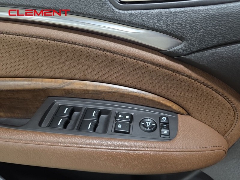 Acura MDX Vehicle Image 22
