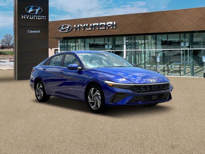 Hyundai Elantra Vehicle Image 11
