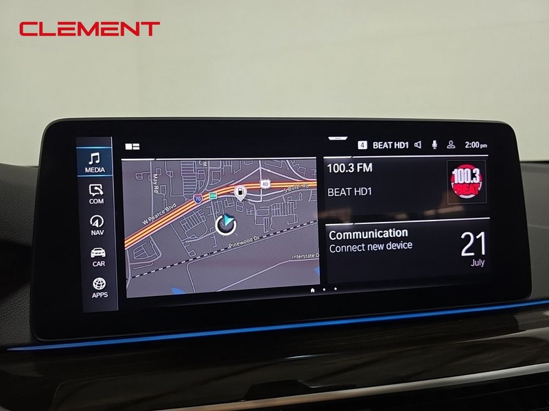 BMW 5 Series Vehicle Image 14