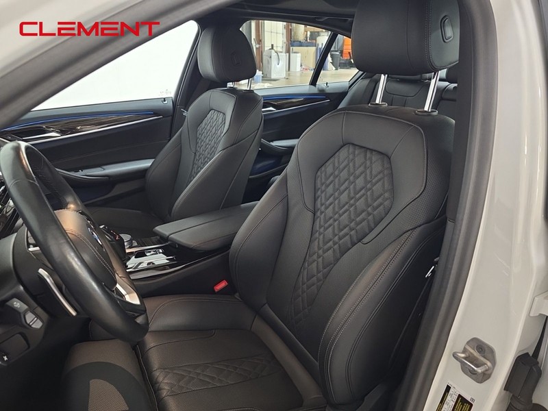 BMW 5 Series Vehicle Image 27
