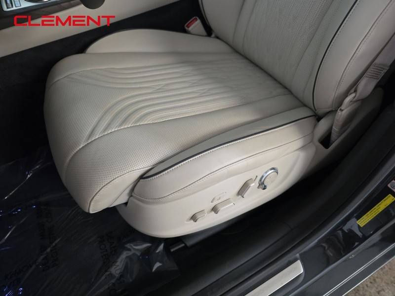 Genesis G80 Vehicle Image 23