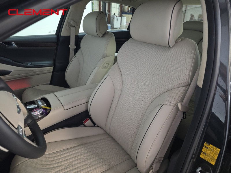 Genesis G80 Vehicle Image 24