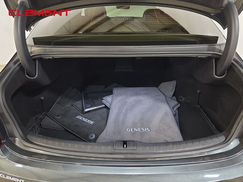 Genesis G80 Vehicle Image 28