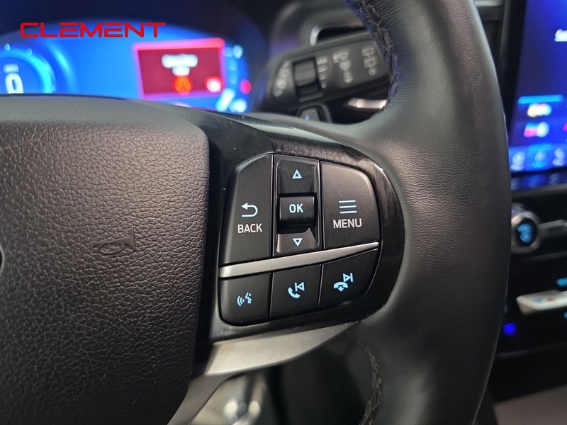 Ford Explorer Vehicle Image 15