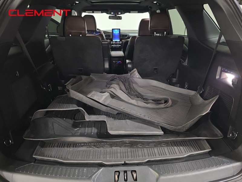 Ford Explorer Vehicle Image 35