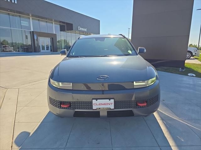 Hyundai IONIQ 5 Vehicle Full-screen Gallery Image 2