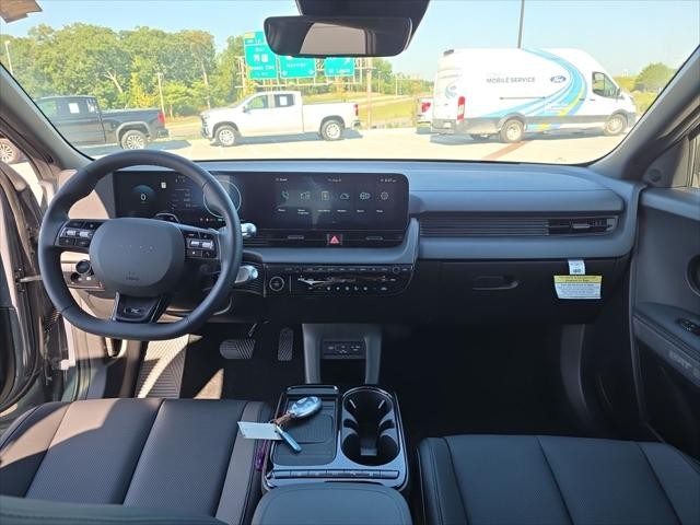 Hyundai IONIQ 5 Vehicle Full-screen Gallery Image 10