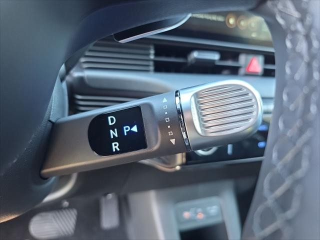 Hyundai IONIQ 5 Vehicle Full-screen Gallery Image 16