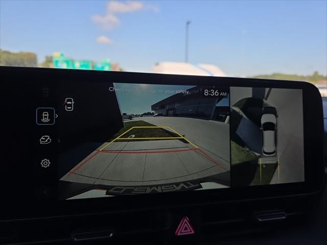 Hyundai IONIQ 5 Vehicle Full-screen Gallery Image 20