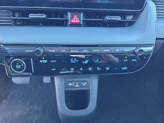 Hyundai IONIQ 5 Vehicle Full-screen Gallery Image 21