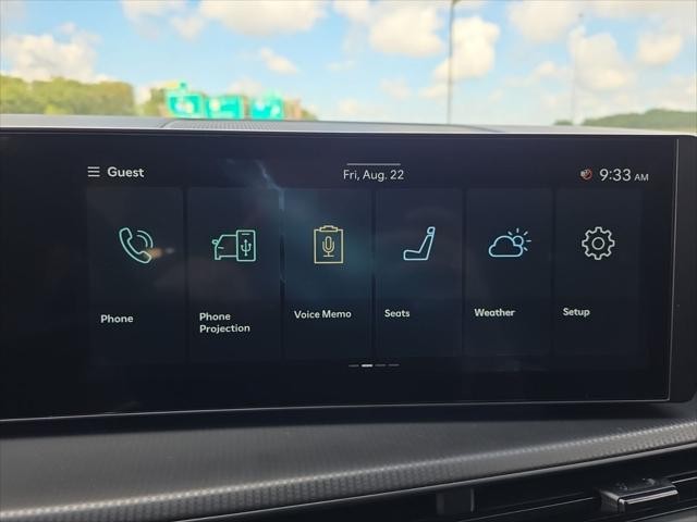 Hyundai Santa Fe Hybrid Vehicle Full-screen Gallery Image 18