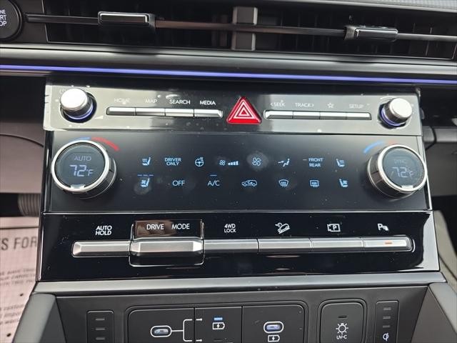 Hyundai Santa Fe Hybrid Vehicle Full-screen Gallery Image 19