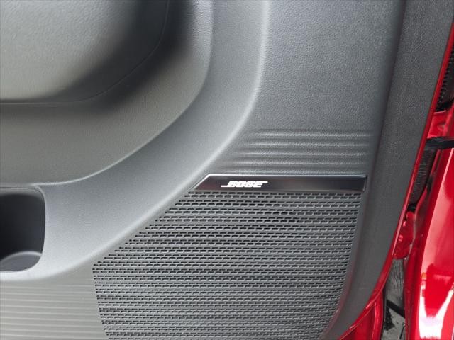 Hyundai Santa Fe Hybrid Vehicle Full-screen Gallery Image 24