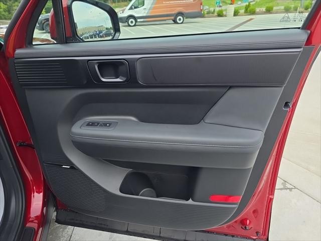 Hyundai Santa Fe Hybrid Vehicle Full-screen Gallery Image 34