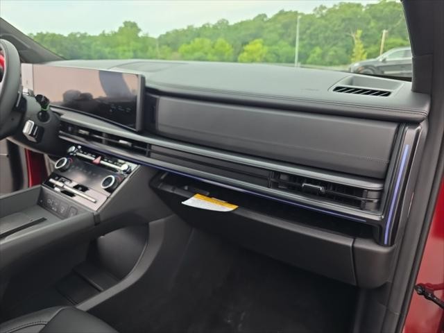 Hyundai Santa Fe Hybrid Vehicle Full-screen Gallery Image 33