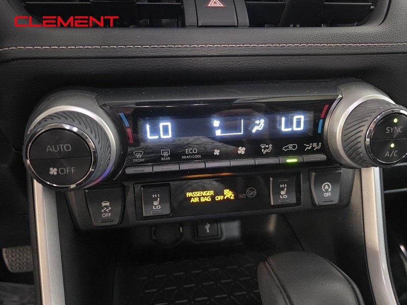Toyota RAV4 Vehicle Image 18