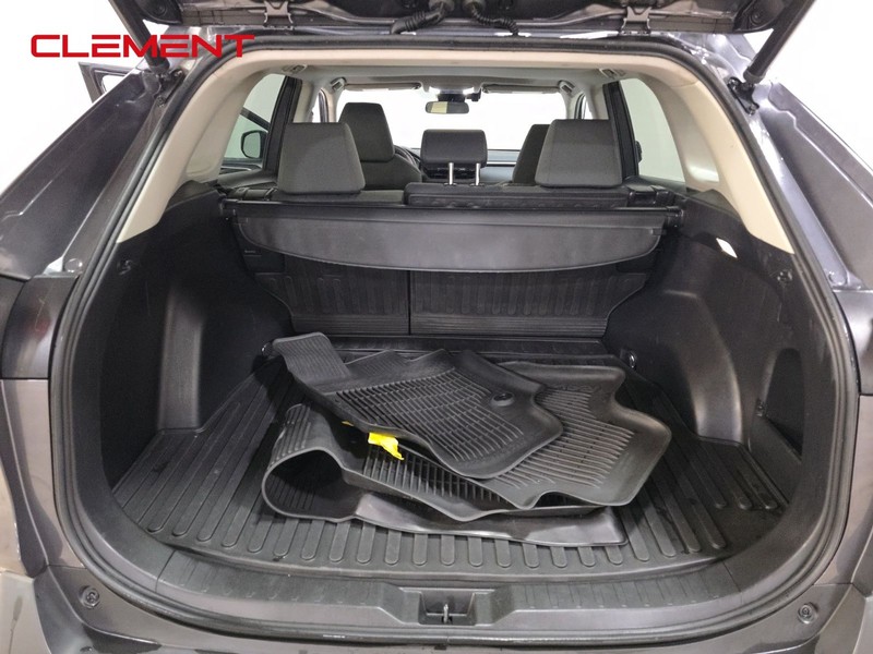 Toyota RAV4 Vehicle Image 29