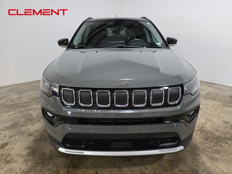 Jeep Compass Vehicle Image 02