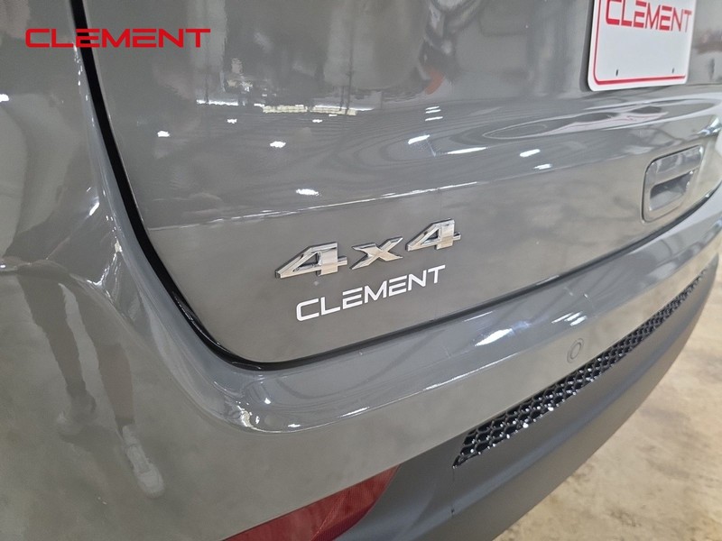 Jeep Compass Vehicle Image 09