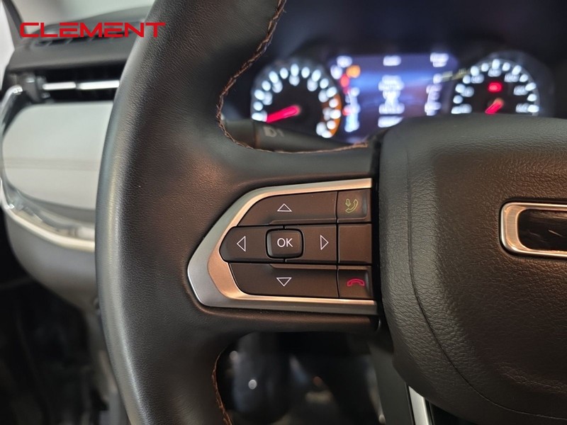 Jeep Compass Vehicle Image 12