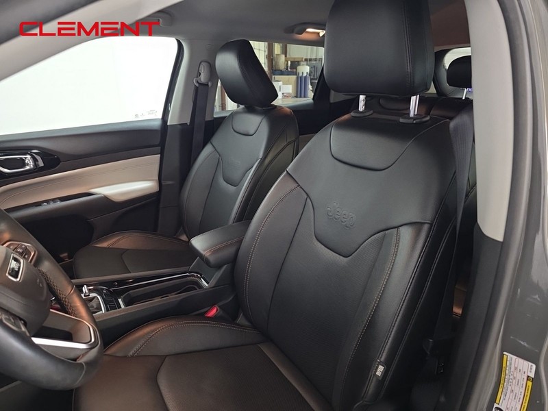 Jeep Compass Vehicle Image 25