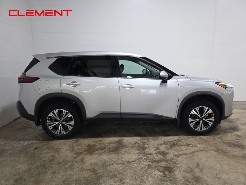 Nissan Rogue Vehicle Image 04
