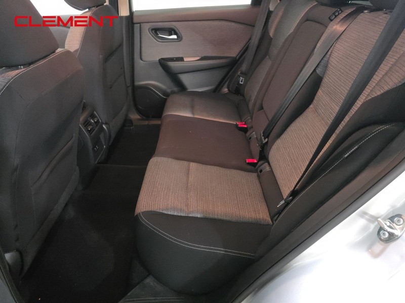 Nissan Rogue Vehicle Image 26