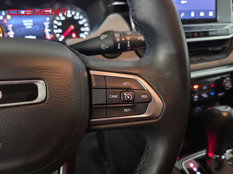 Jeep Compass Vehicle Image 12