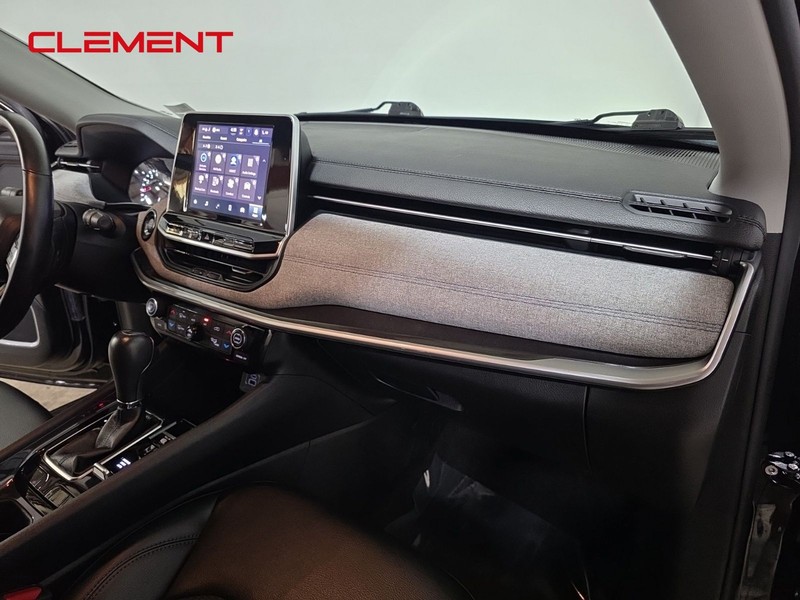 Jeep Compass Vehicle Image 31