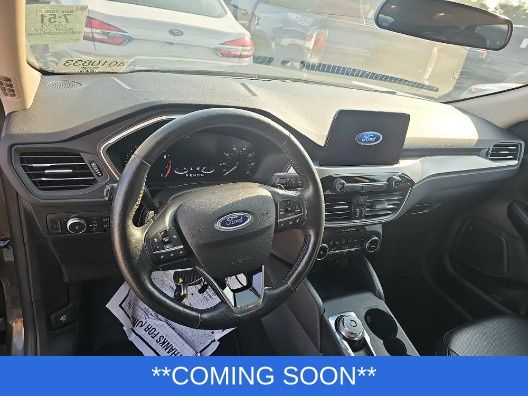 Ford Escape Vehicle Image 03