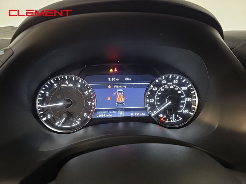 Nissan Armada Vehicle Image 14