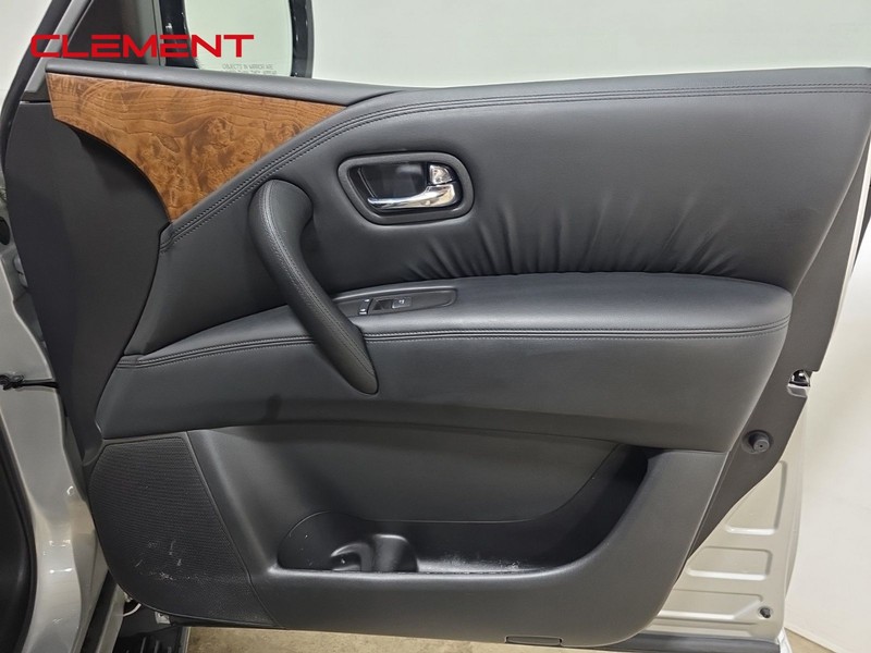 Nissan Armada Vehicle Image 33