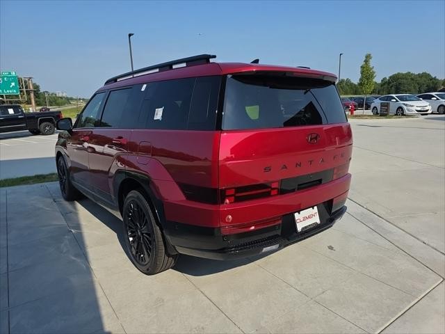 Hyundai Santa Fe Hybrid Vehicle Full-screen Gallery Image 8