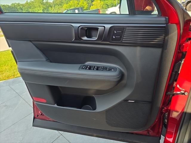 Hyundai Santa Fe Hybrid Vehicle Full-screen Gallery Image 28