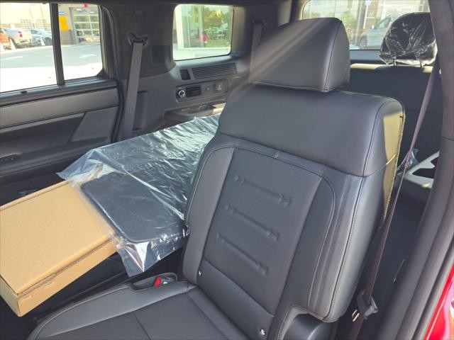 Hyundai Santa Fe Hybrid Vehicle Full-screen Gallery Image 33