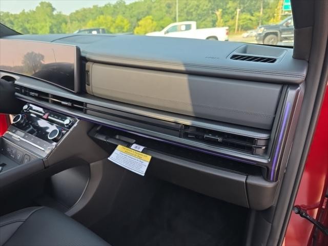 Hyundai Santa Fe Hybrid Vehicle Full-screen Gallery Image 36