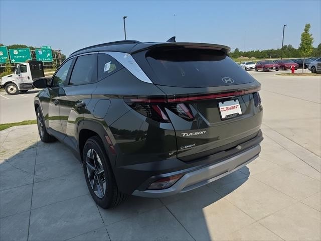 Hyundai Tucson Vehicle Full-screen Gallery Image 8