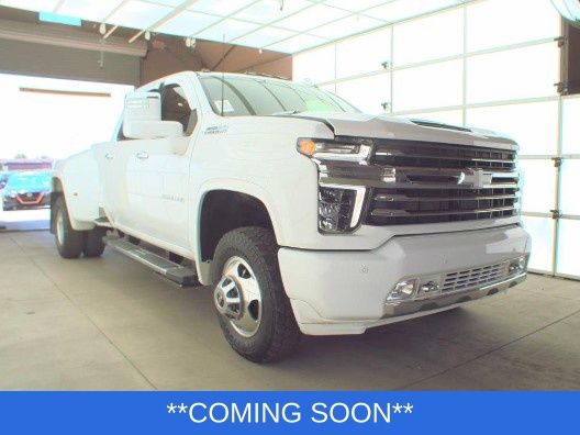 Chevrolet Silverado 3500HD Vehicle Image 02