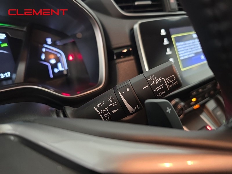 Honda CR-V Hybrid Vehicle Image 13
