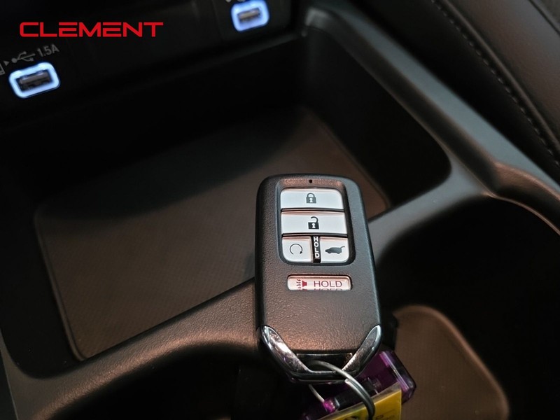 Honda CR-V Hybrid Vehicle Image 18